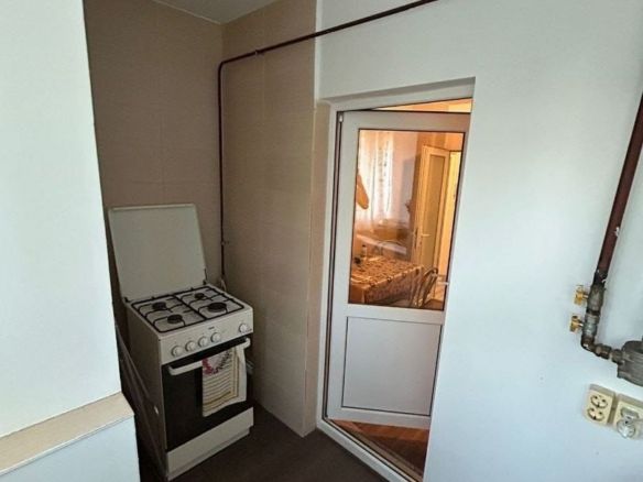 De inchiriat apartament cu 2 camere, General, etaj 1, 400 euro - foto 2