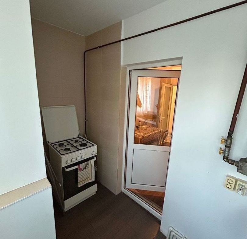 De inchiriat apartament cu 2 camere, General, etaj 1, 400 euro - foto 2