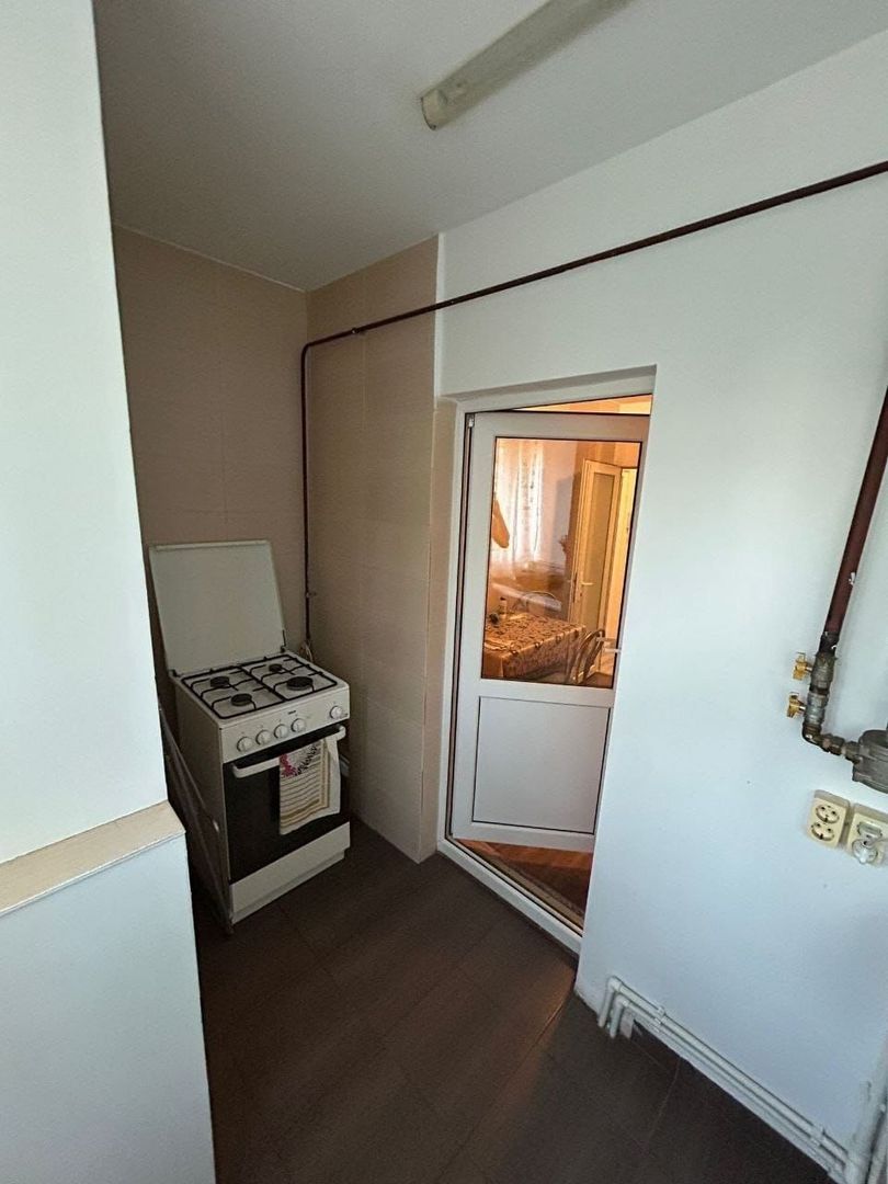De inchiriat apartament cu 2 camere, General, etaj 1, 400 euro - foto 2