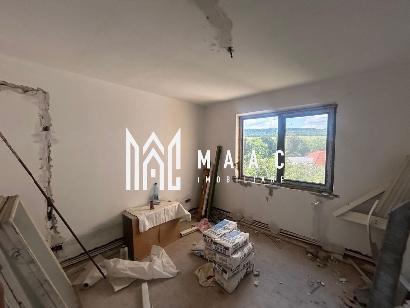 Apartament de vânzare 2 camere | Central, Cisnădie | 35 mp, etaj 2/4 - foto 2