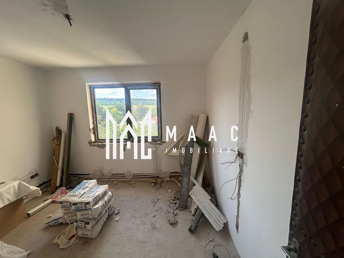 Apartament de vânzare 2 camere | Central, Cisnădie | 35 mp, etaj 2/4 - foto 3