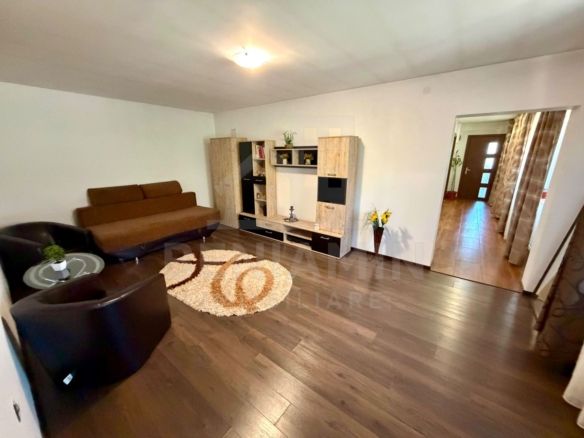 Romanesti pe Bulevard-Casa cu teren 546mp-Pozitie excelenta-Libera - Imagine principala