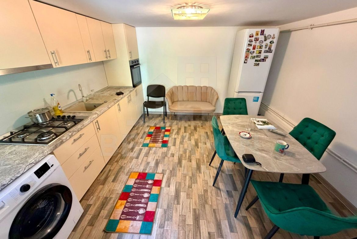 Romanesti pe Bulevard-Casa cu teren 546mp-Pozitie excelenta-Libera - foto 6