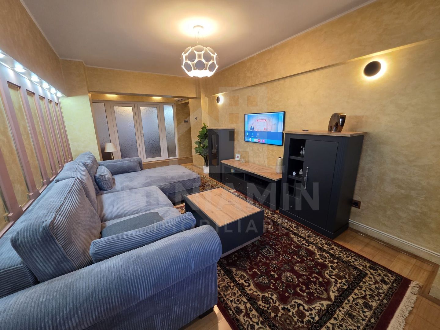 4 camere - etaj 1 - 94mp -mobilat-utilat- centrala - parcare - Teatru - Imagine principala