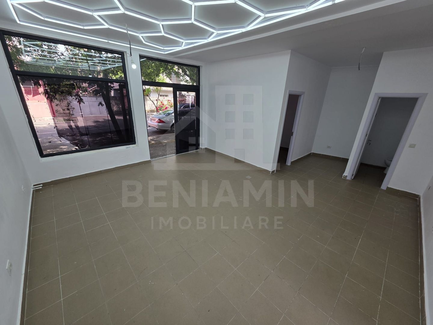 Spatiu comercial-40mp-zona SIF-2 camere-grup sanitar-Disponibil imedi - Imagine principala