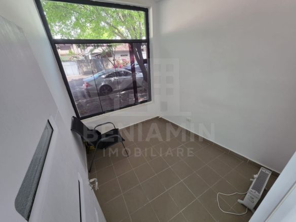 Spatiu comercial-40mp-zona SIF-2 camere-grup sanitar-Disponibil imedi - foto 2