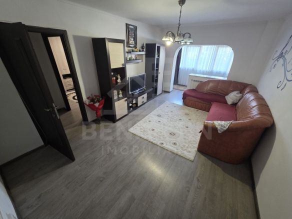 2 camere - etaj 2 - 55mp - centrala termica - investitie - Craiovita - Imagine principala