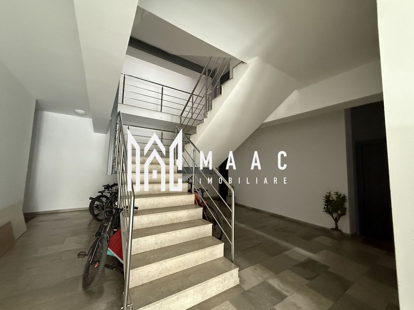 Apartament 3 camere | Gradina 159 MP | 2 Parcari | Selimbar - foto 11