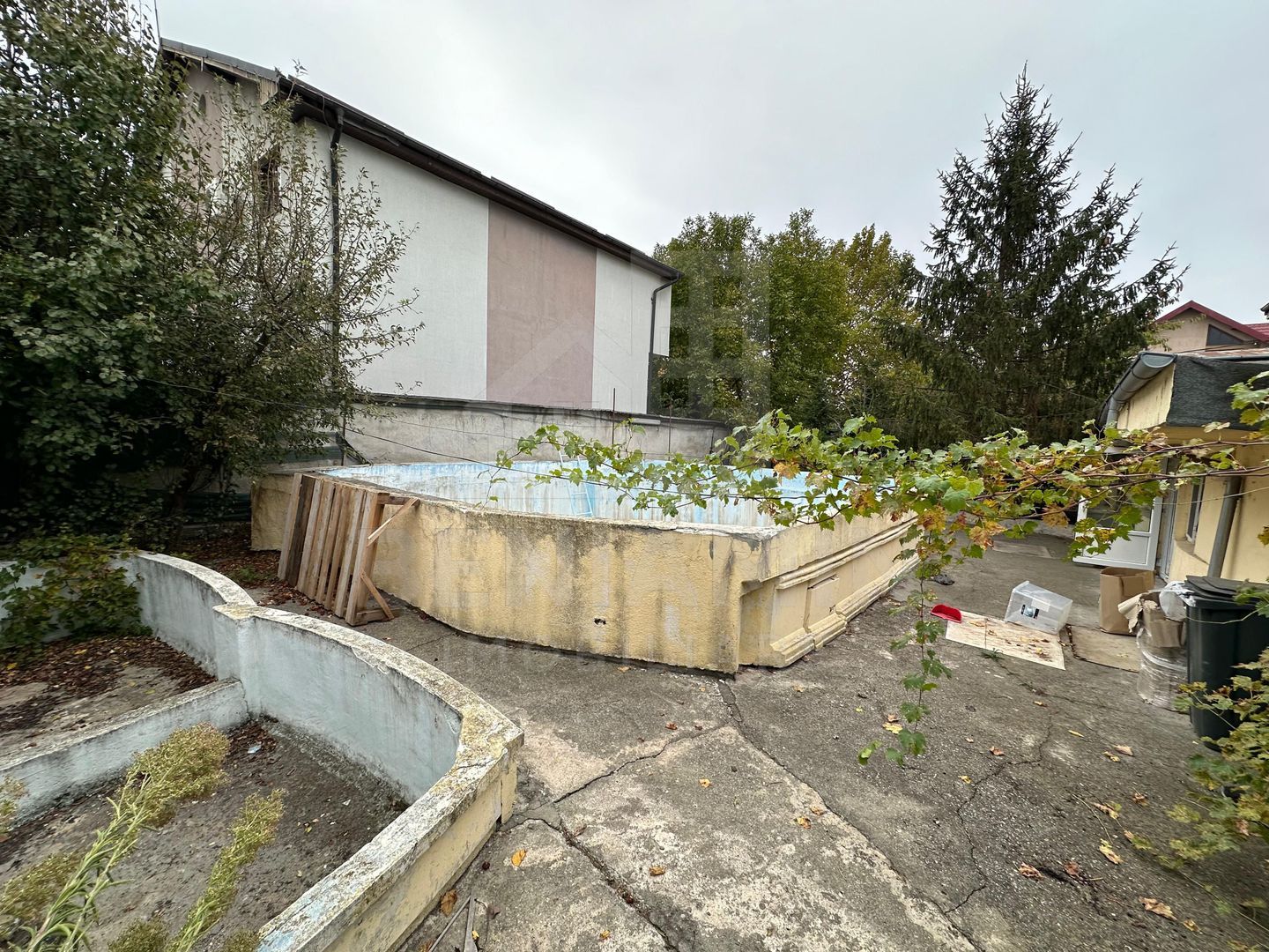 Casa P+M Ciuperca 615mp teren piscina deschidere 20ml disponibila - foto 4