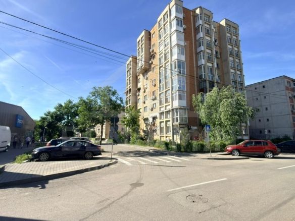 Apartament-Spatiu comercial parter 2 camere -intrare din strada 60mp - foto 2
