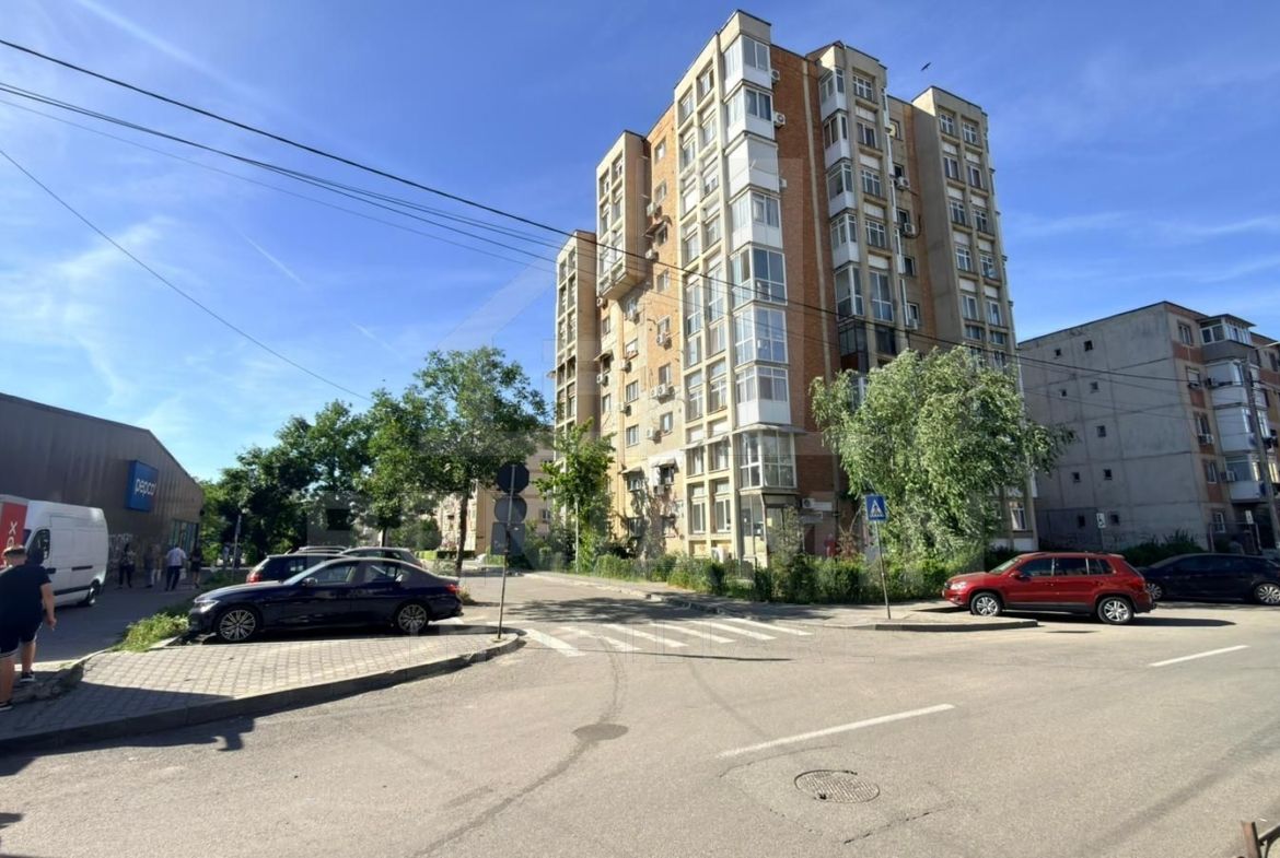 Apartament-Spatiu comercial parter 2 camere -intrare din strada 60mp - foto 3