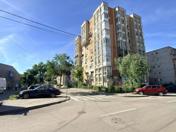 Apartament-Spatiu comercial parter 2 camere -intrare din strada 60mp - foto 3