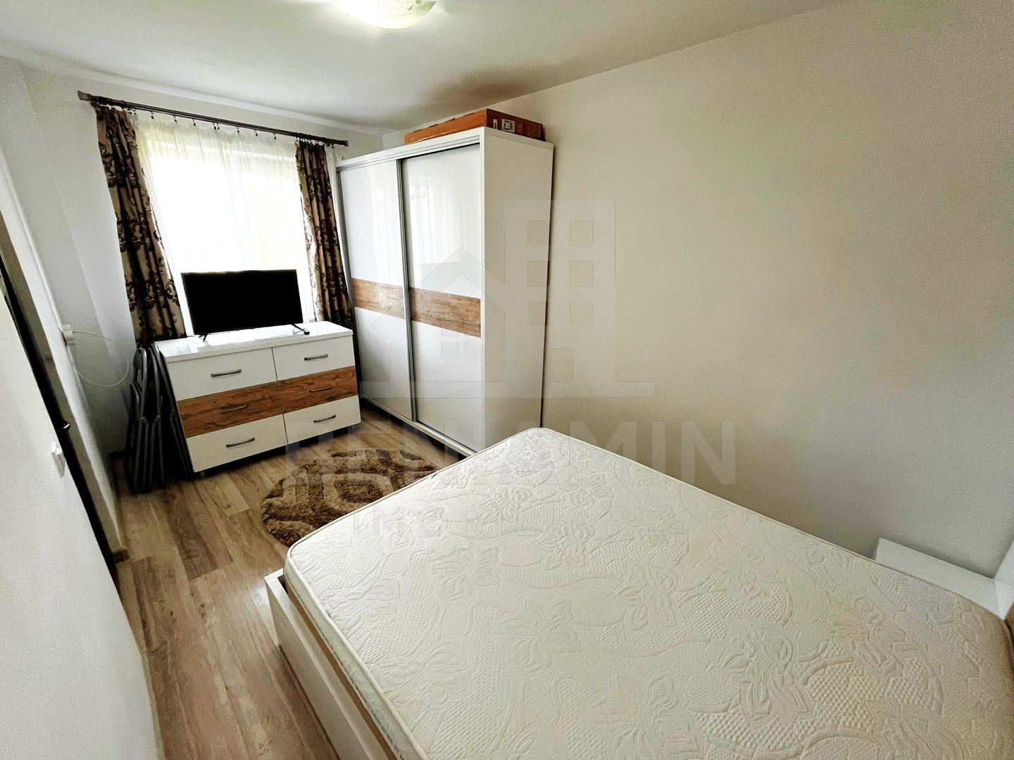 3 Camere-Mobilat-Utilat-Modern-Etaj 3- CT- Ideal Pentru Mutare Rapida - foto 3 3 Camere-Mobilat-Utilat-Modern-Etaj 3- CT- Ideal Pentru Mutare Rapida - foto 3