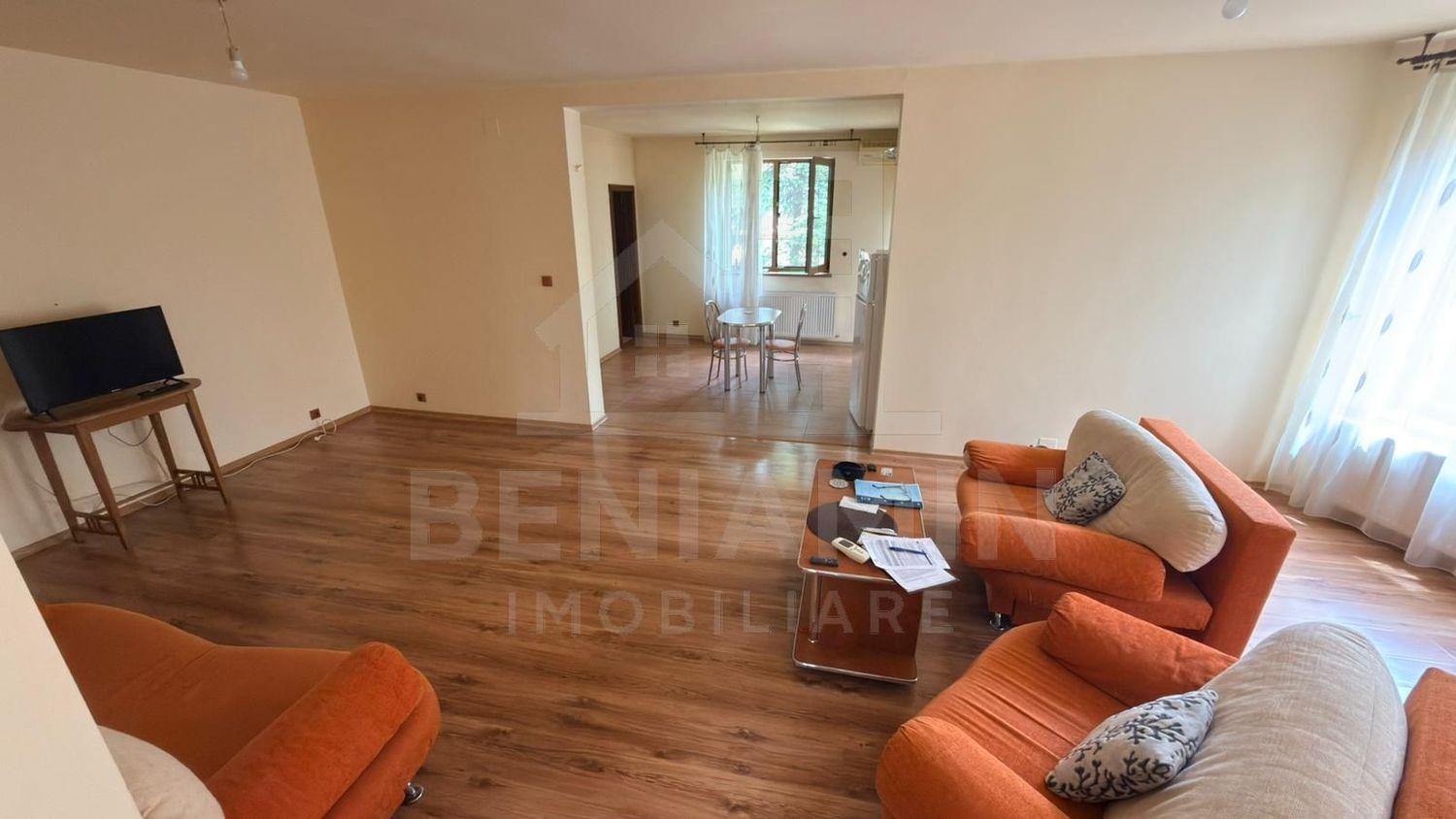Vila eleganta in zona Ford– Confort si intimitate pe alee privata - Imagine principala
