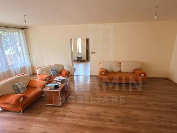 Vila eleganta in zona Ford– Confort si intimitate pe alee privata - foto 2