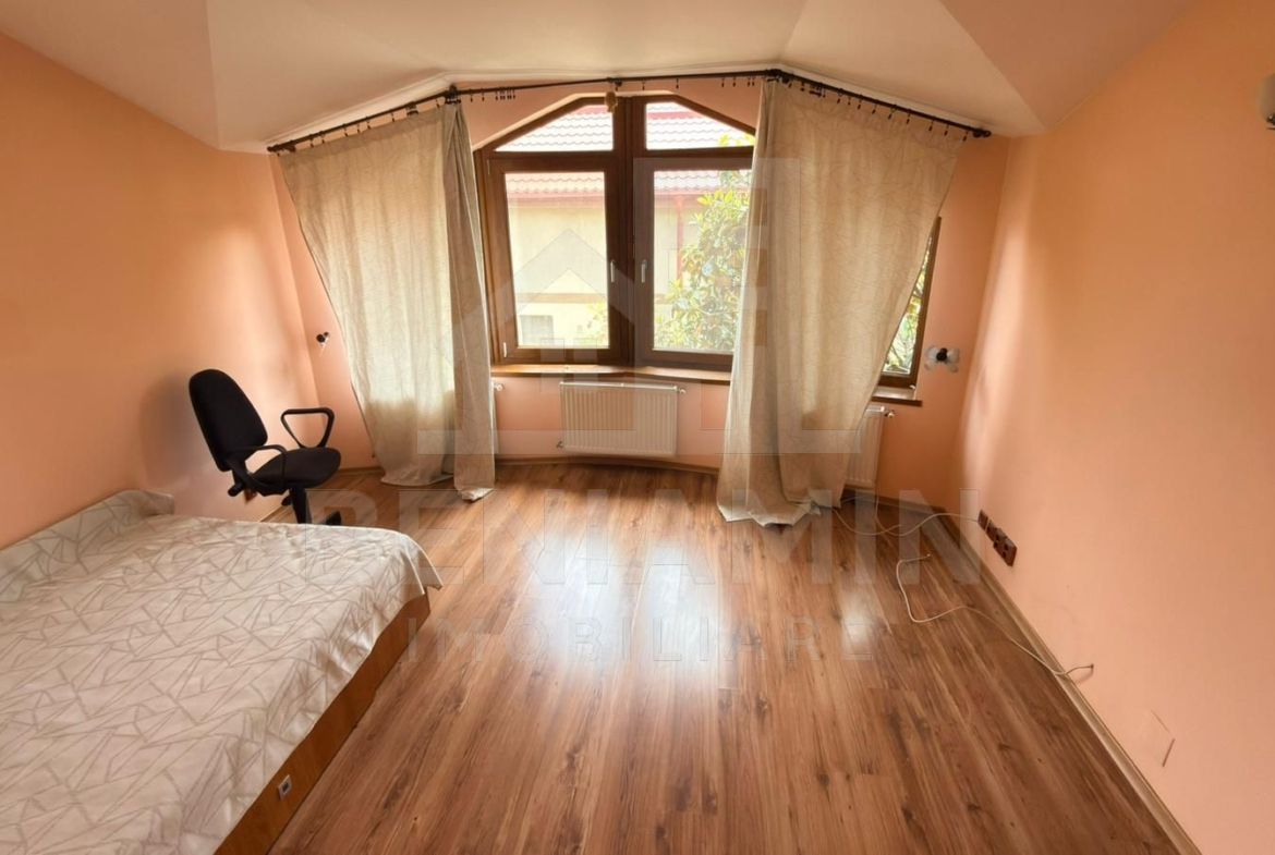 Vila eleganta in zona Ford– Confort si intimitate pe alee privata - foto 8