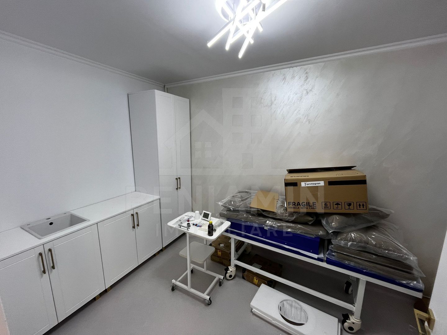 Spatiu modern cabinete medicale parter 50mp Toporasi Promenada - foto 5