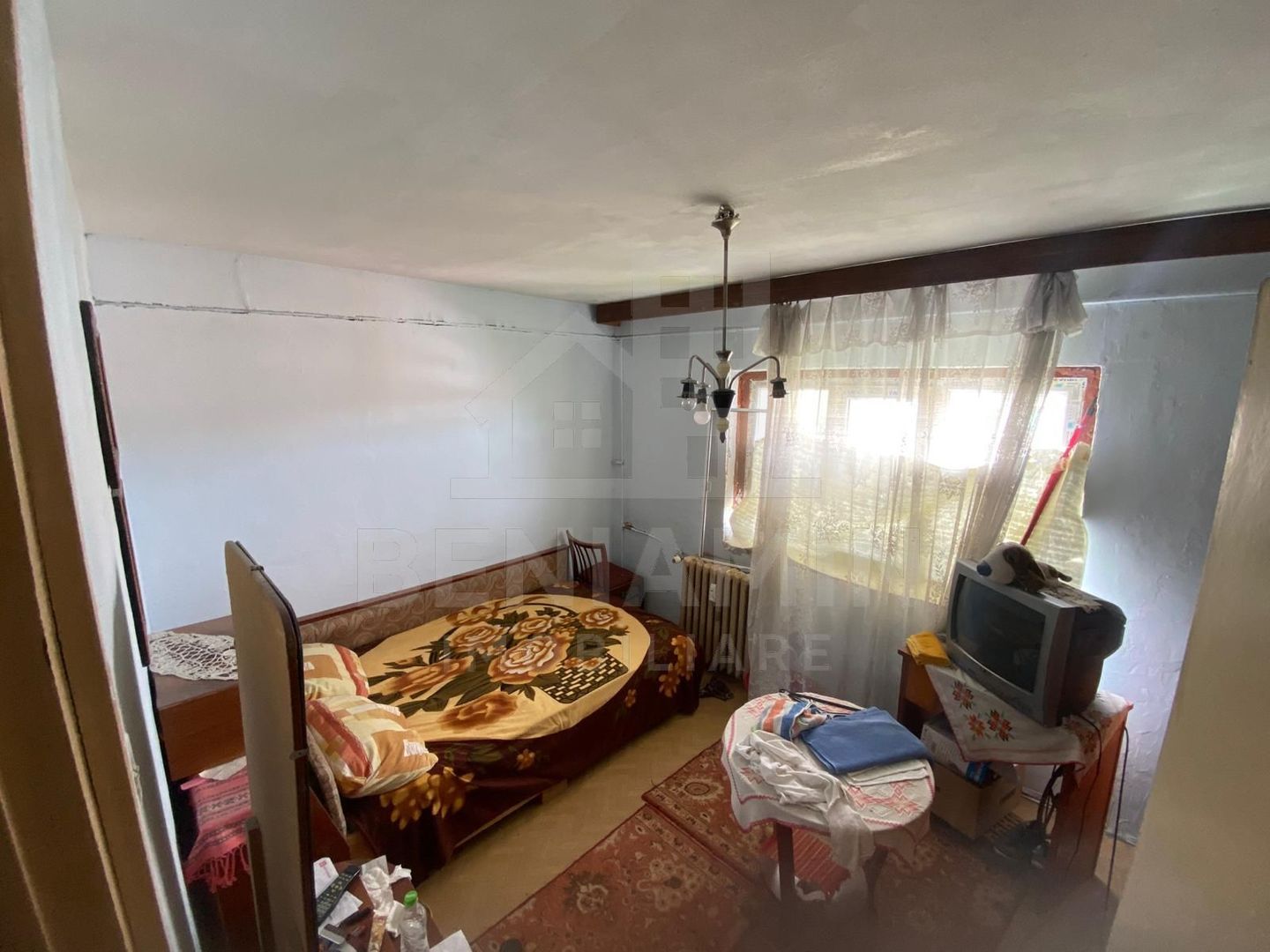 Apartament 2 camere semidecomandat spatios 56mp Rovine MOL - foto 4