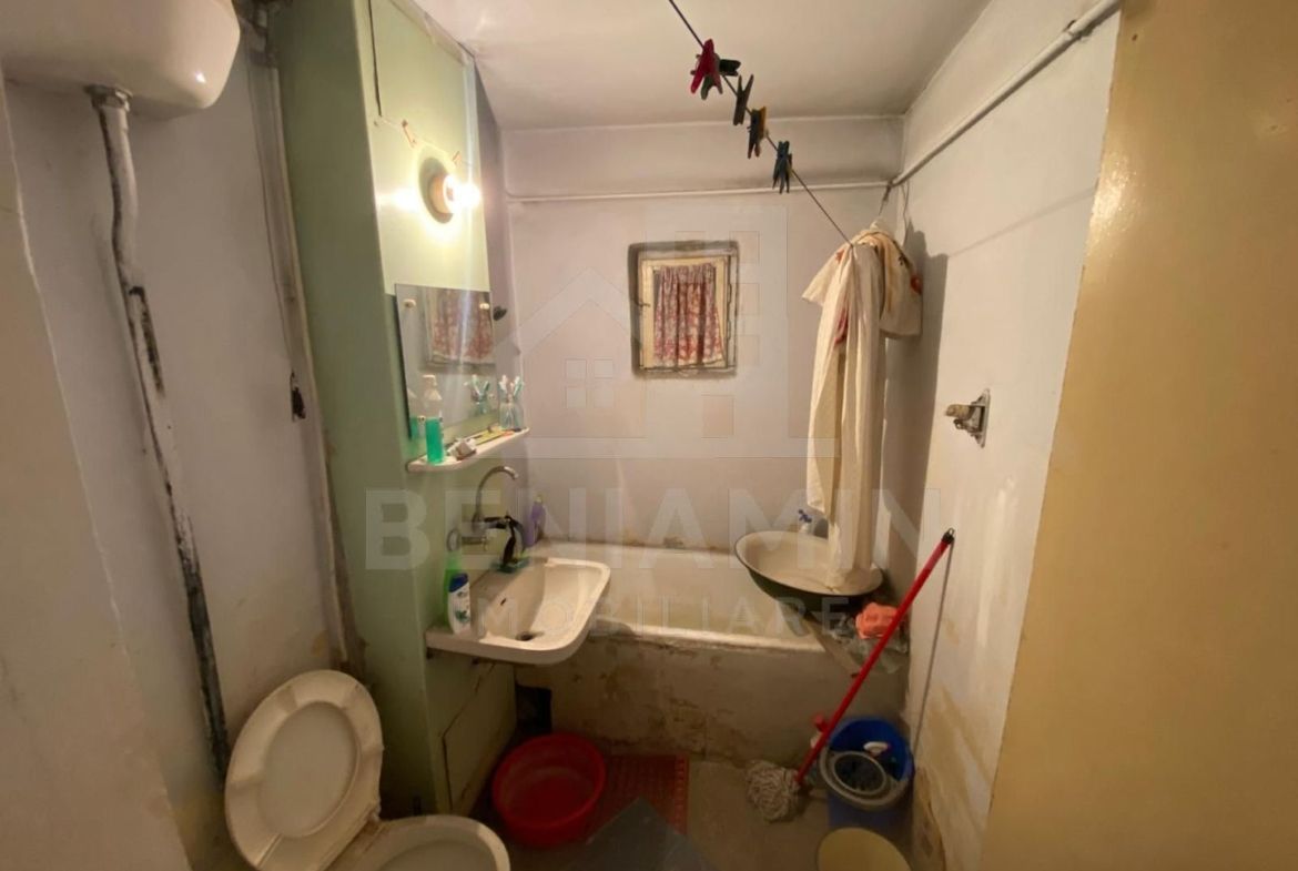 Apartament 2 camere semidecomandat spatios 56mp Rovine MOL - foto 5