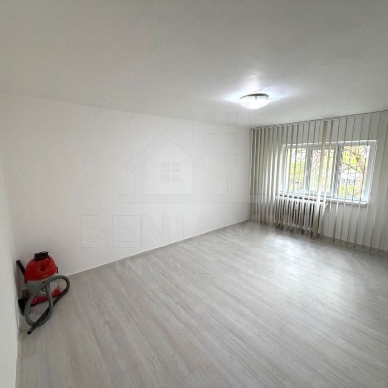 2 camere decomandat - etaj 2 - 52mp - teava de gaze - Sarari - Imagine principala