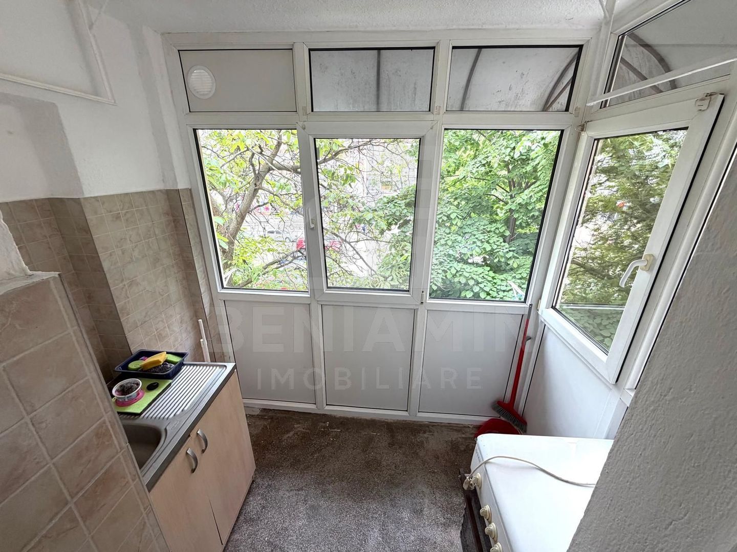 2 camere decomandat - etaj 2 - 52mp - teava de gaze - Sarari - foto 4