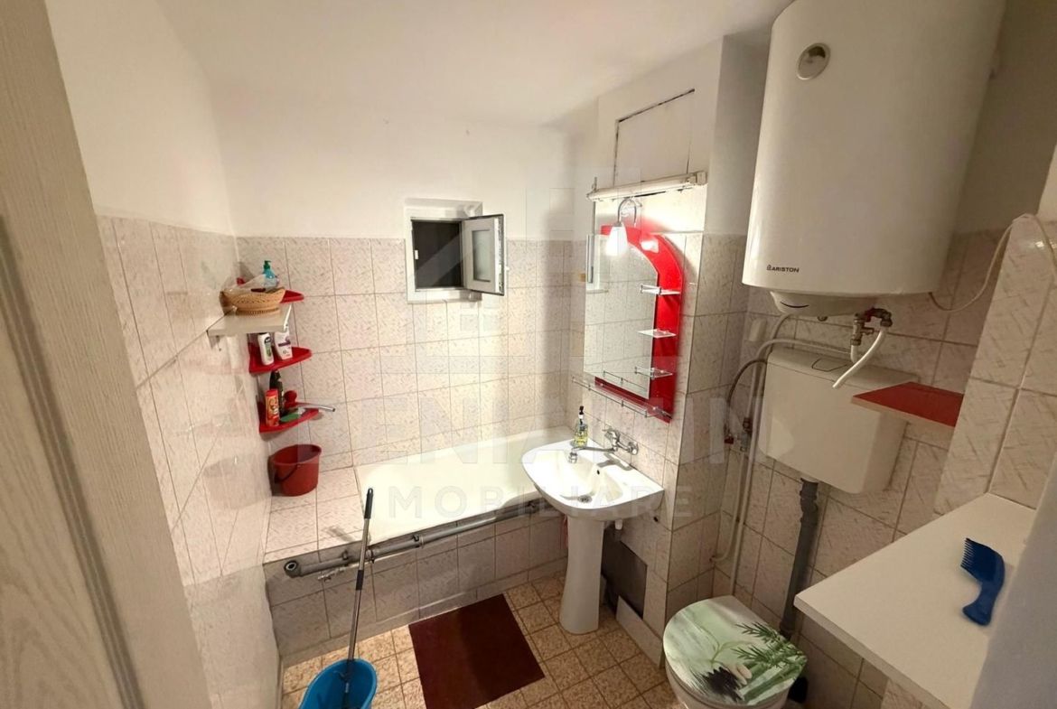 2 camere decomandat - etaj 2 - 52mp - teava de gaze - Sarari - foto 6