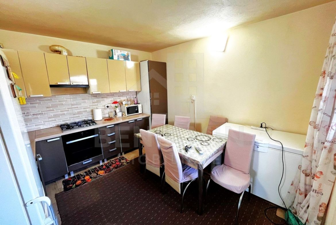 Casa P+1-Toate Utilitatile-3 Dormitoare-2 Bai-680mp Teren-Mobilata - foto 4