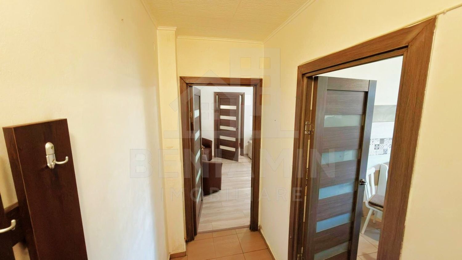 Apartament-2 camere-Calea-Bucuresti-(Zona Kasho)-Vedere panoramic - foto 4