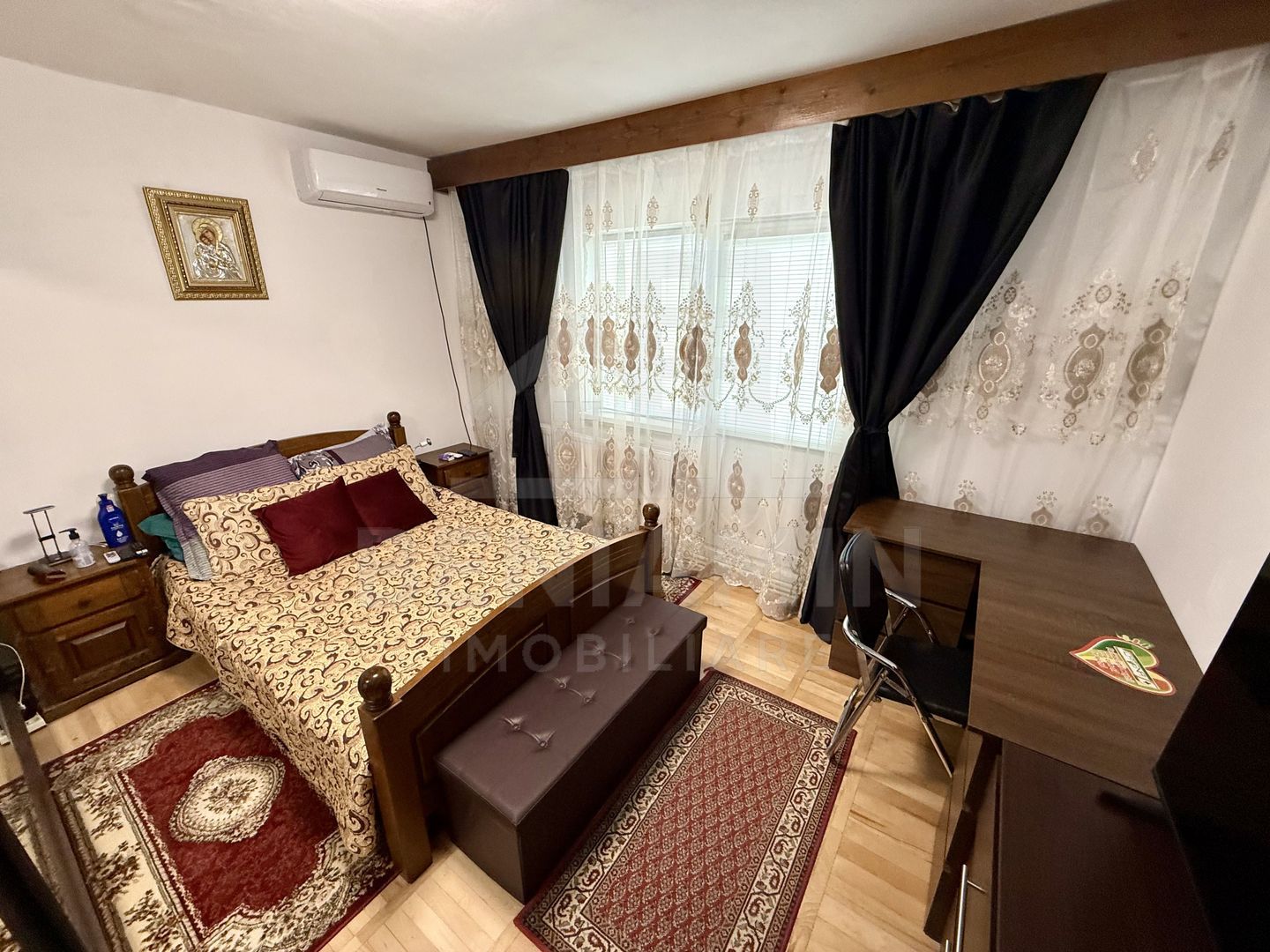4 camere decomandat 99mp centrala mobilat Craiovita Promenada - Imagine principala