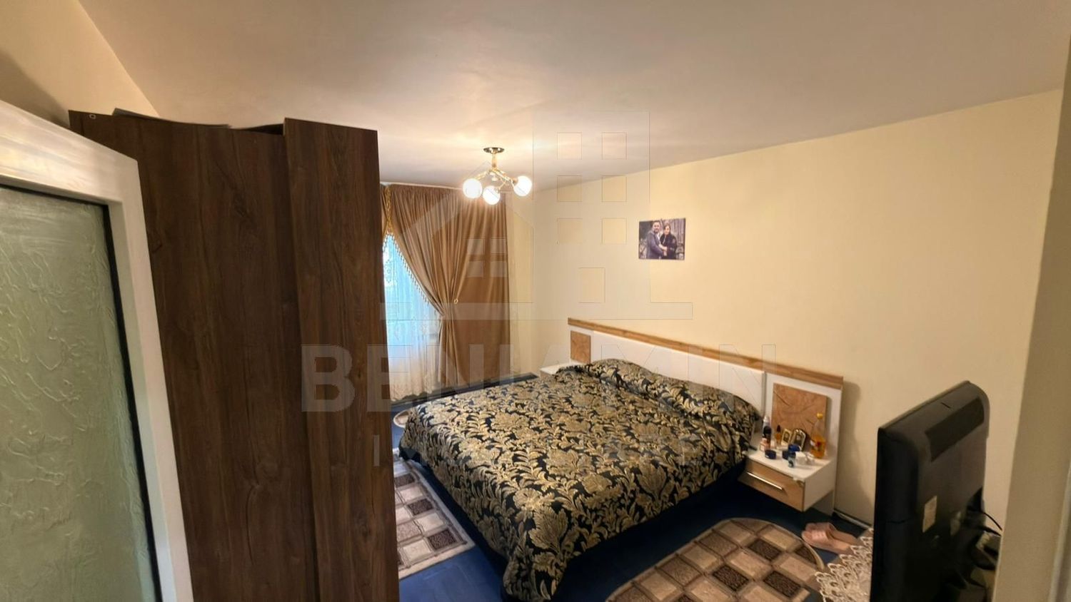 Vila-in-zona-Parcului-Nicolae-Romanescu-curte-mare-doua-constructii - foto 7