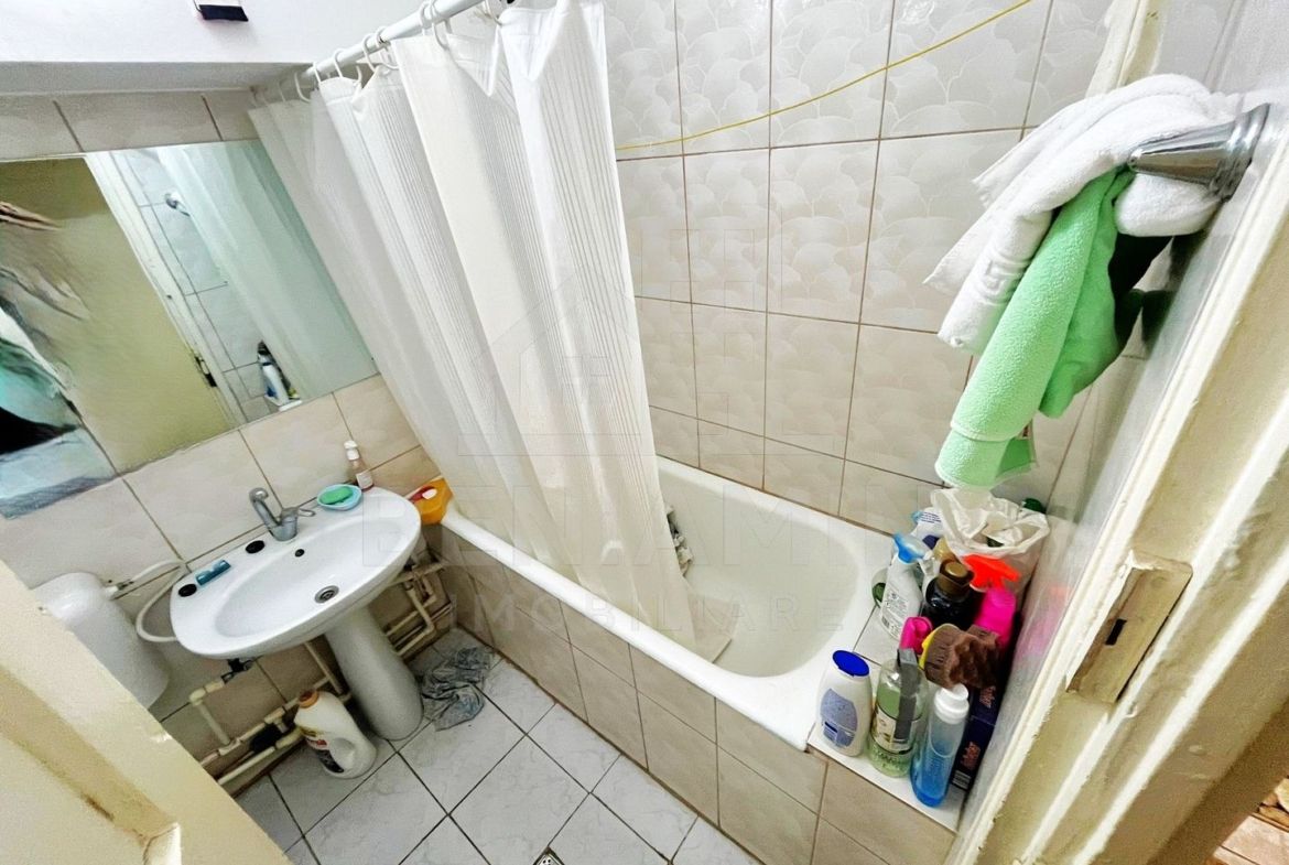 2 Decomandate-Parter+Demisol+Boxa-Ultracentral-Ramada-57mp-Liber - foto 4