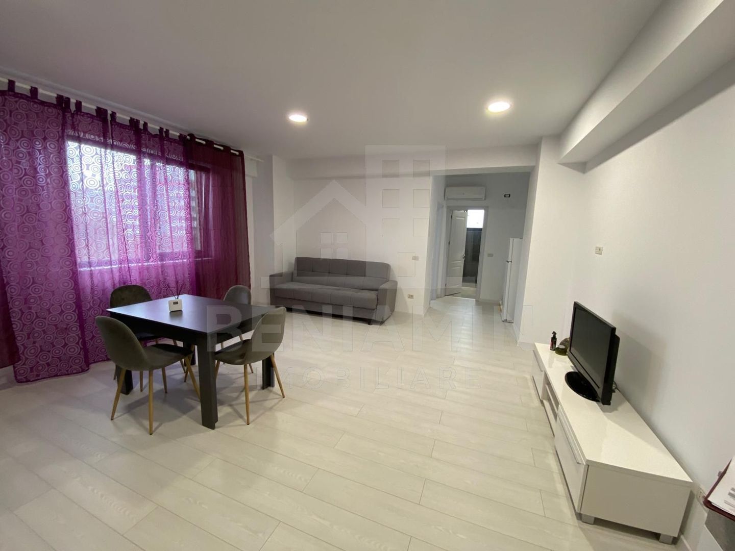 Apartament open space | Prima închiriere | Bloc nou | Zona Consul - foto 2