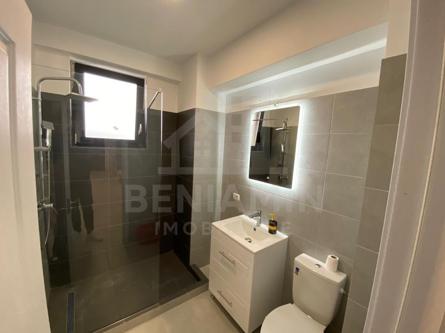 Apartament open space | Prima închiriere | Bloc nou | Zona Consul - foto 7