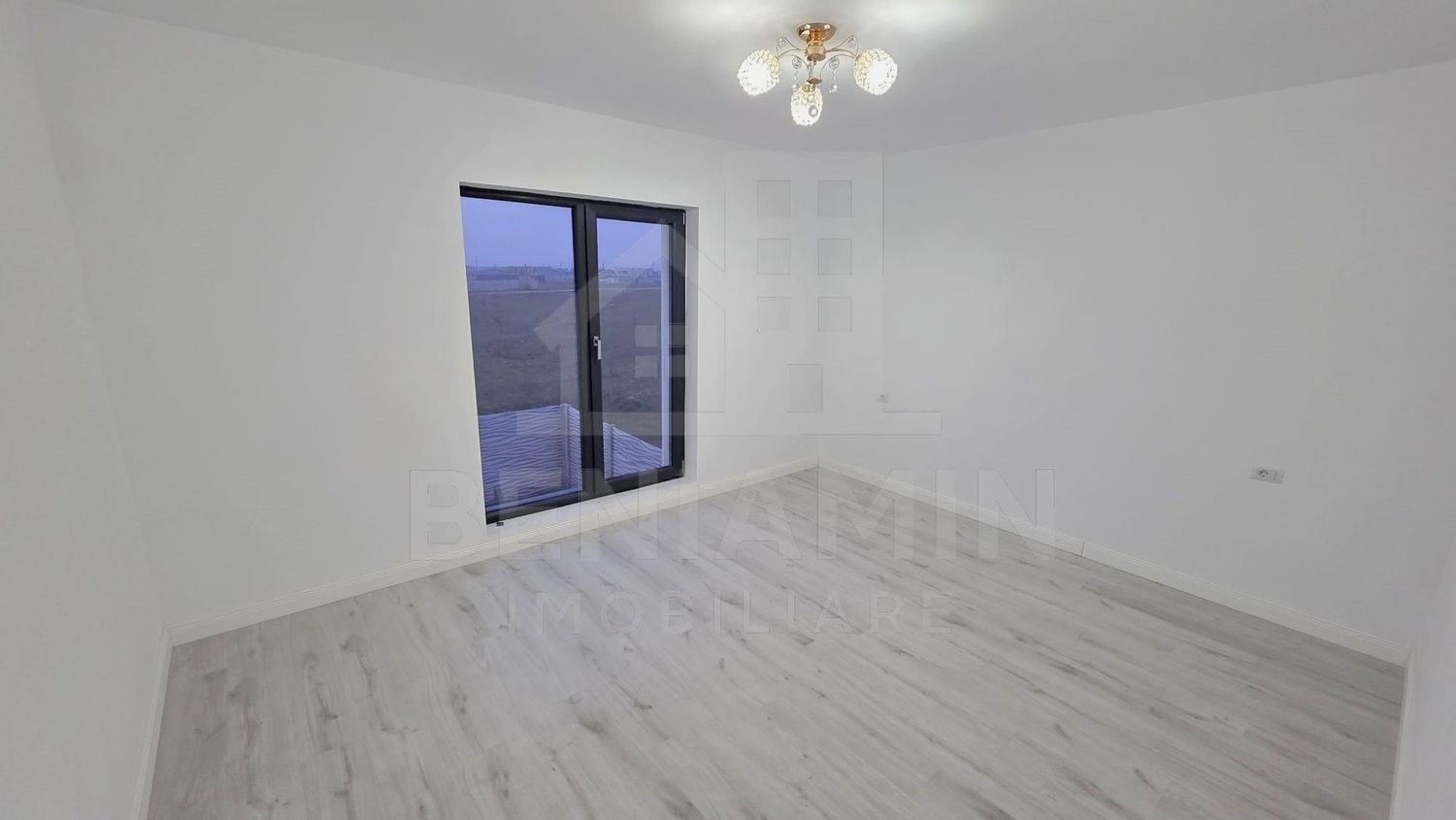 Casa noua 4 dormitoare 2 bai P+1 zona Selgros Teilor - foto 6 Casa noua 4 dormitoare 2 bai P+1 zona Selgros Teilor - foto 6