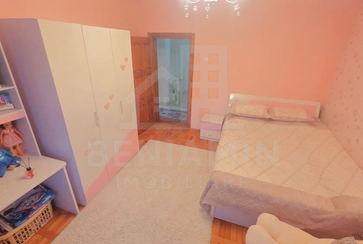 Vila in George Enescu langa Scoala 12 -450mp teren -utilitati - foto 8