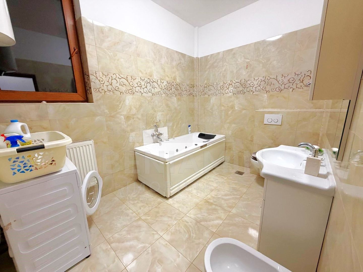 Casa P+2 Zona Billa-Casa Stiintei-Garaj-Spatiu Comercial-De vazut - foto 7 Casa P+2 Zona Billa-Casa Stiintei-Garaj-Spatiu Comercial-De vazut - foto 7