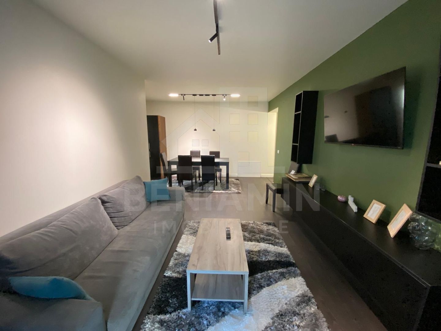 Apartament modern 3 camere-Zona Ciuperca-Loc de parcare-Disponibil - foto 3