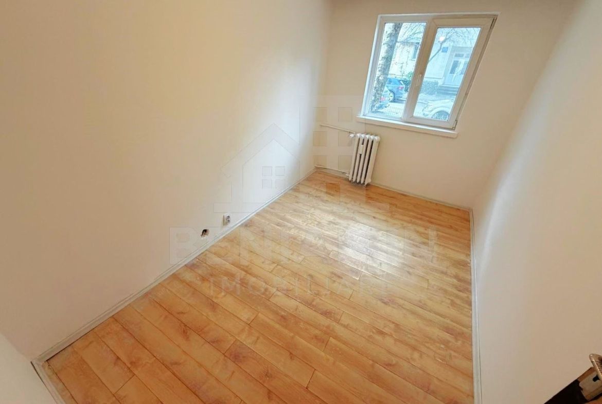 4 Decomandate-Doua bai-Parter-Disponibil Imediat-Zona linistita - foto 3