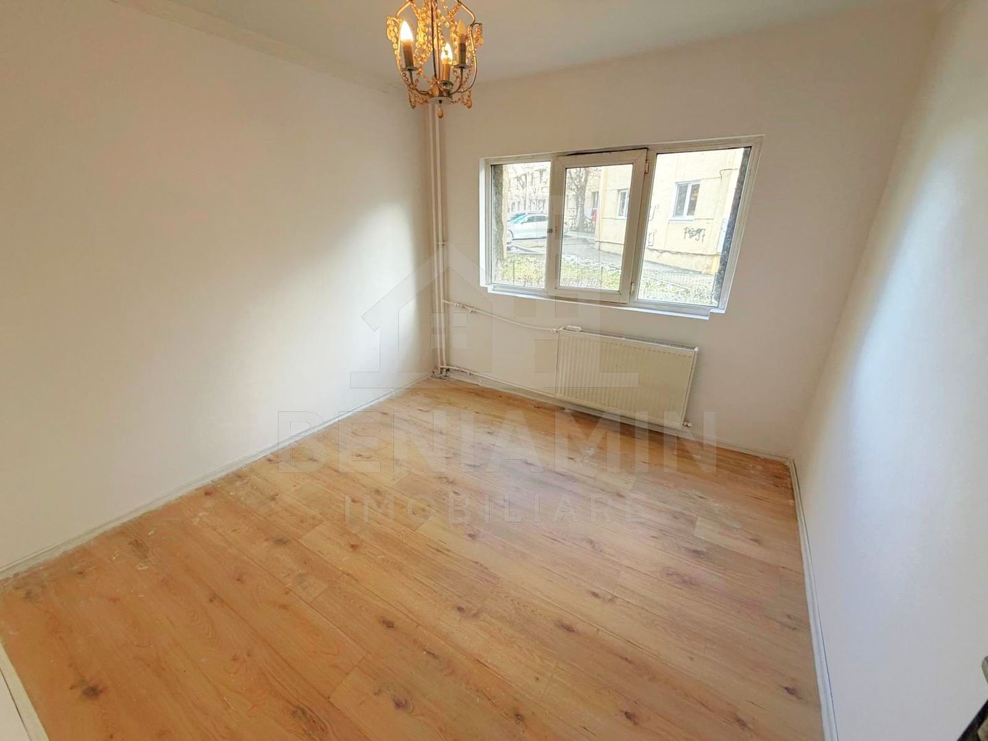 4 Decomandate-Doua bai-Parter-Disponibil Imediat-Zona linistita - foto 5