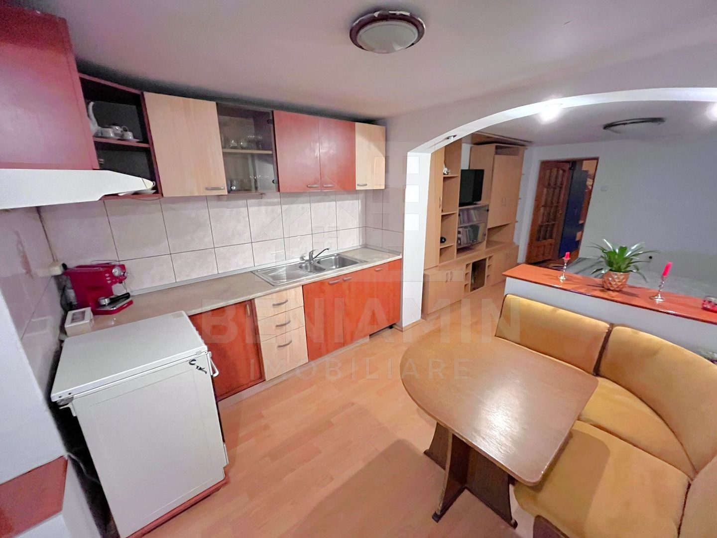 Casa de inchiriat Raului intersectie Campia Islaz -loc de parcare - foto 2