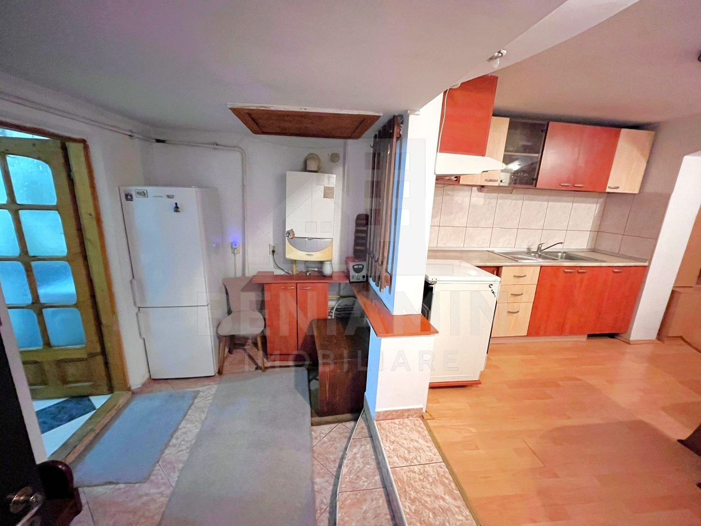 Casa de inchiriat Raului intersectie Campia Islaz -loc de parcare - foto 3