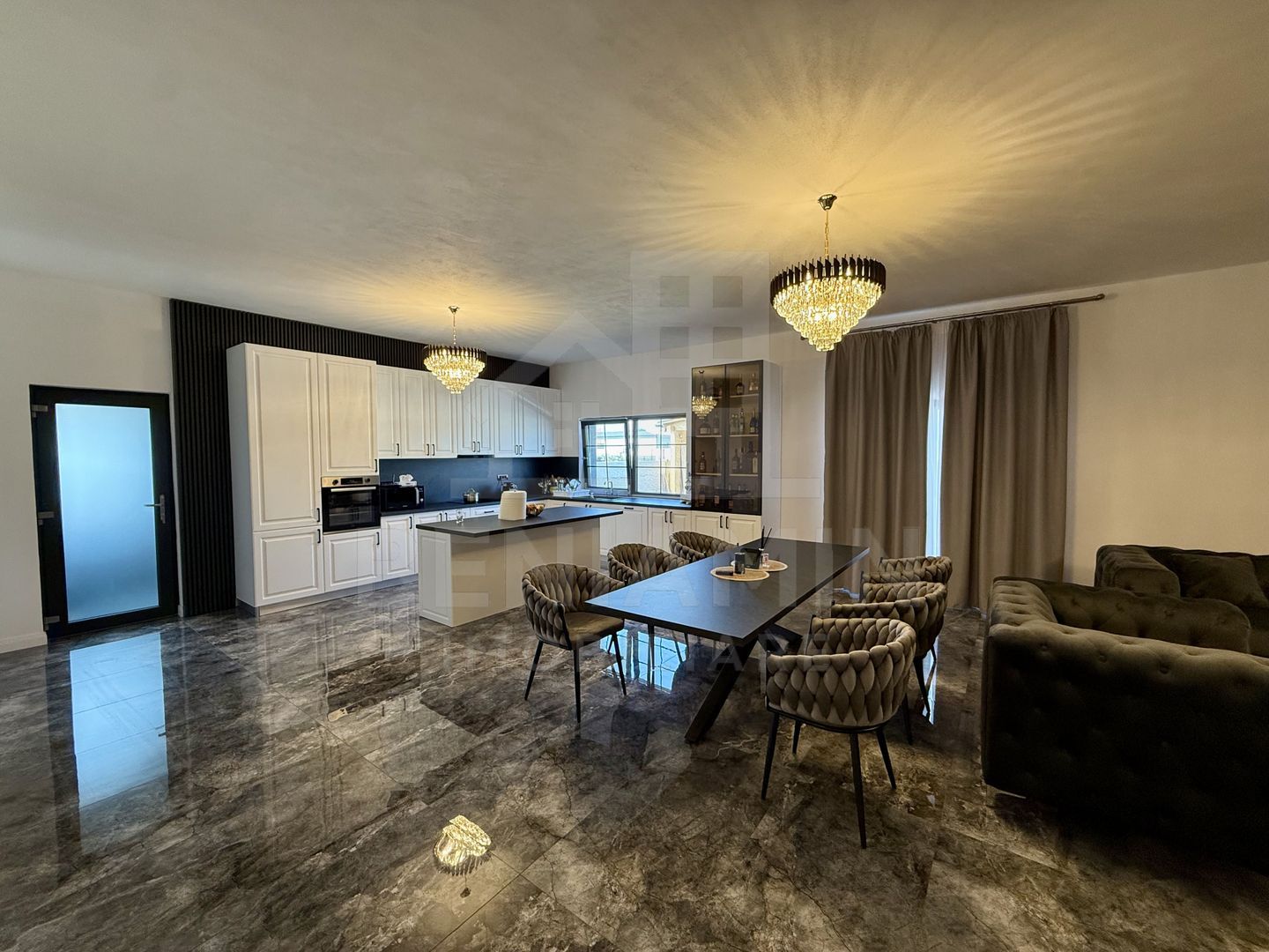 Casa parter lux - materiale premium - 214mp - 635mp teren - Metro - Imagine principala