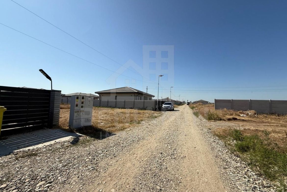 490mp-Zona Aeroport-Metro-Intravilan-Imprejmuit-Vecini-Gaz-Curent - foto 4