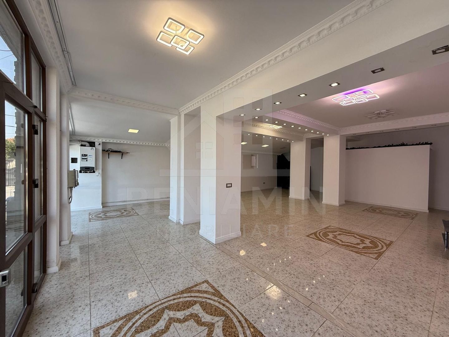 Spatiu comercial parter situat in Brestei zona de case zona buna - foto 3
