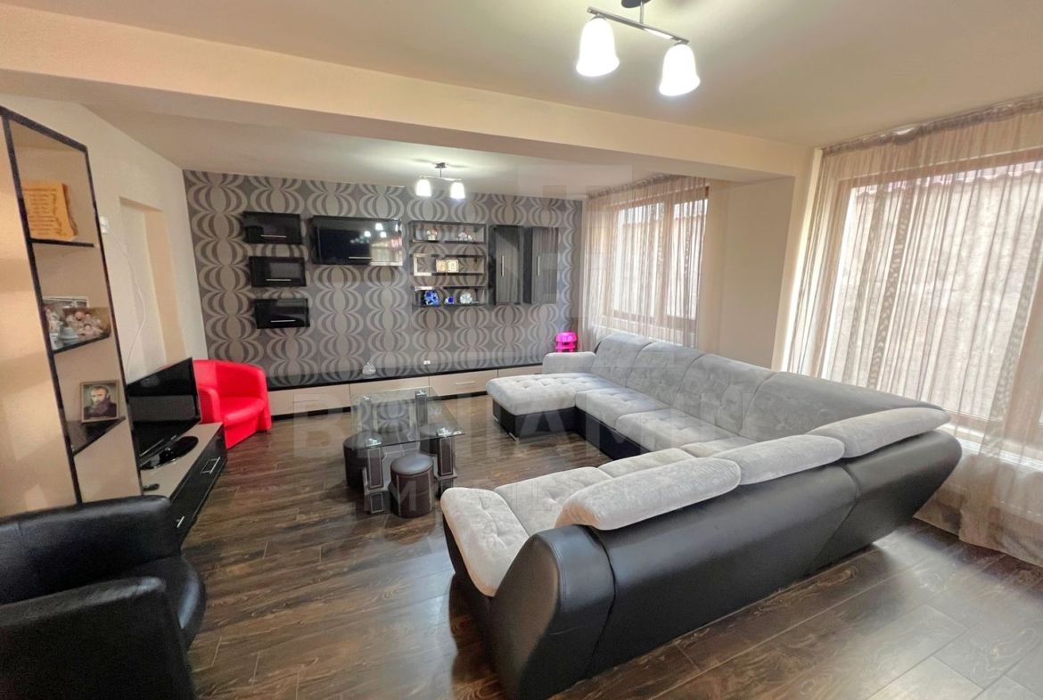 Casa 5 Dormitoare 2 bucatarii 3 bai Living-Toate utilitatile-Popoveni - foto 2