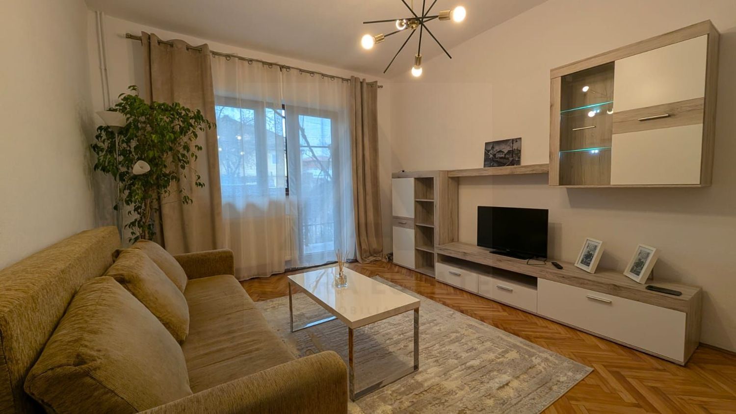 Apartament 3 camere 86 mp utili 2 bai 2 balcoane zona Trei Stejari - Imagine principala
