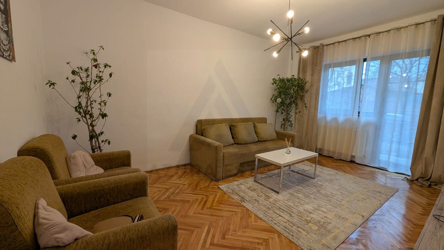 Apartament 3 camere 86 mp utili 2 bai 2 balcoane zona Trei Stejari - foto 2