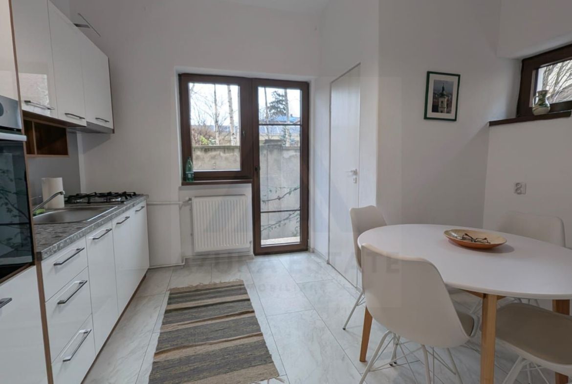 Apartament 3 camere 86 mp utili 2 bai 2 balcoane zona Trei Stejari - foto 3