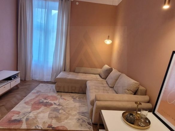 Apartament 2 camere 72 mp utili parter inalt parcare Centrul Istoric - Imagine principala