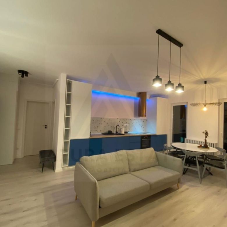 Apartament modern 3 camere balcon 5 mp utili si parcare zona Centrala - Imagine principala